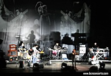 IMG_2967c_Portishead_NestorNoci_www.bcnconcerts.com.jpg