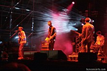 IMG_2454c2_DEERHUNTER_NestorNoci_www.bcnconcerts.com.jpg