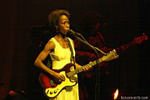 RokiaTraore_IMG_3579b_NestorNoci_www.bcnconcerts.com.jpg