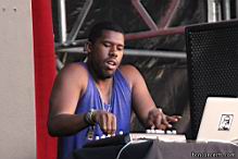 IMG_7104_FlyingLotus_Sonar2012_Fotos_NestorNoci_www.bcnconcerts.com.jpg